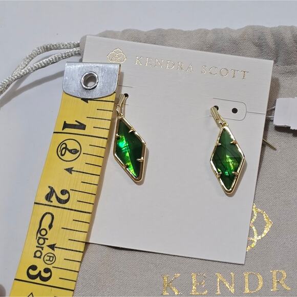 Kendra Scott Kinsley Drop Earrings In Kelly Green New! - Picture 3 of 8